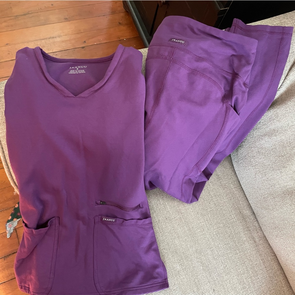 JAANUU SCRUB SET SMALL/MED